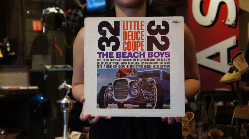 32 Little Dulce Coupe. The Beach Boys.