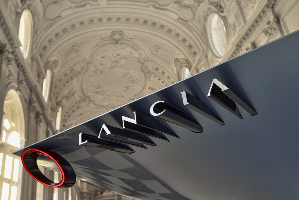 Lancia sign.