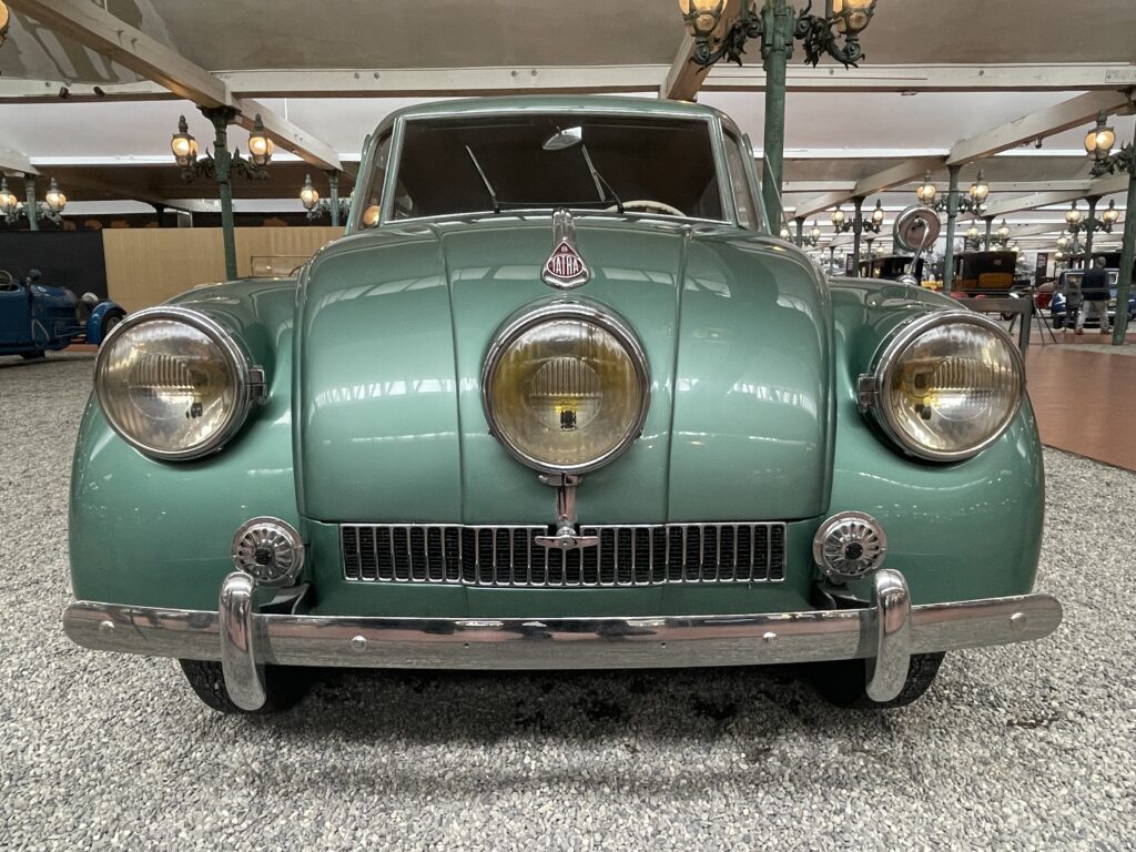 1937 Tatra Limousine Type 87 front. (©Photo by Segura)