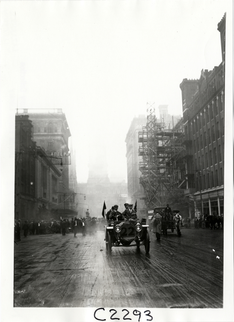 1910 Cino car number 22 during the 1910 Munsey Historic Tour. (source: National Automotive History Collection, Detroit Public Library)