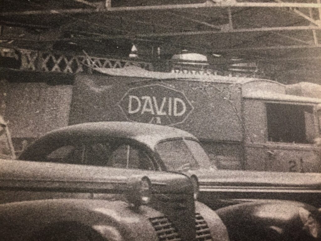 David factory in Barcelona at Carrer d'Aribau, now The David Shopping Center. (images courtesy of David)