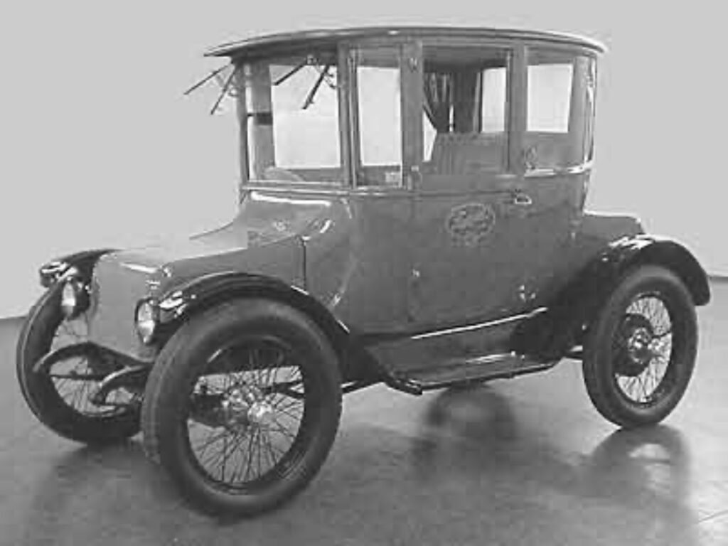 1918 Detroit Electric. (source: Coachbuilt) ©2004 Mark Theobald - All rights reserved.