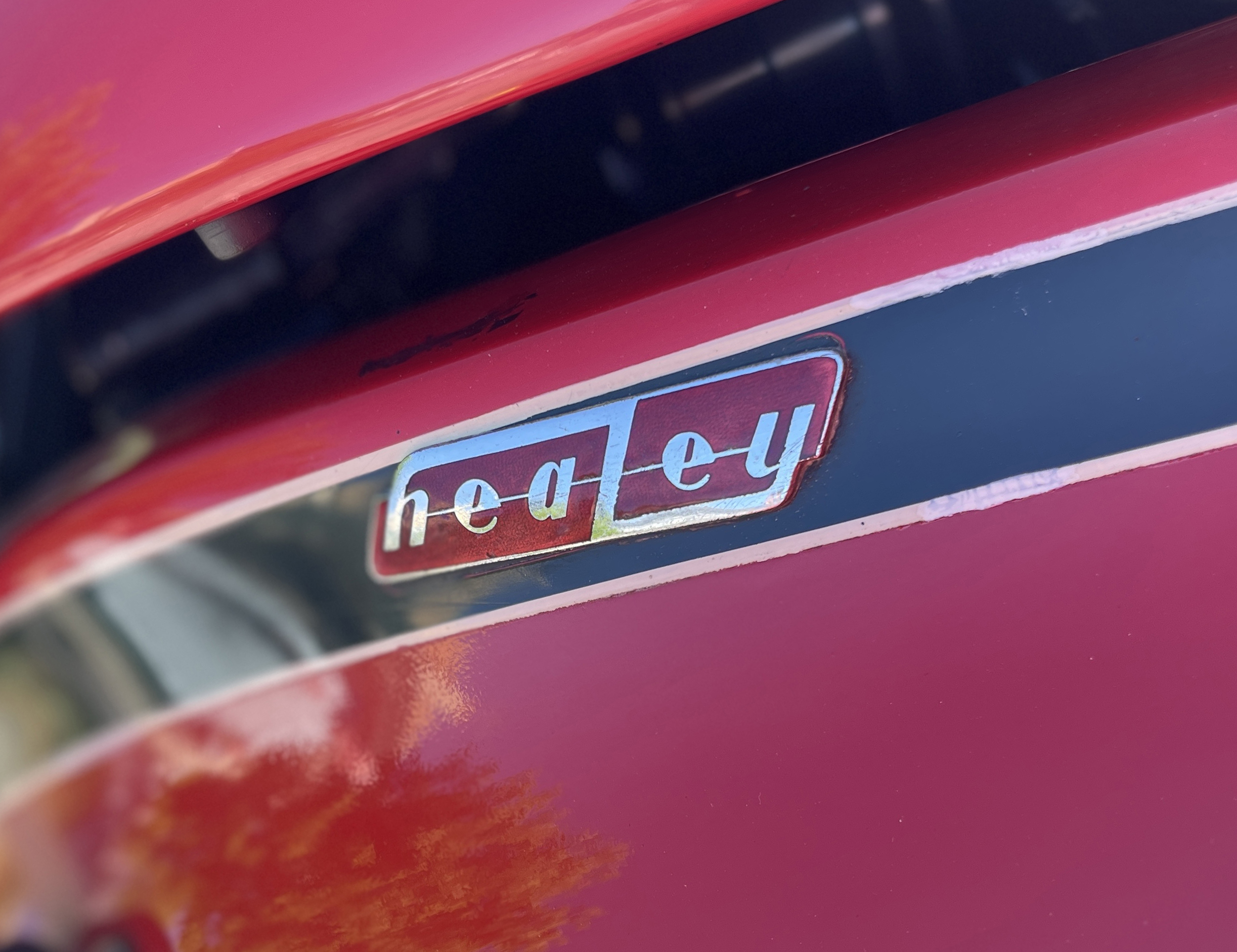 Healey emblem. (©Photo by Segura)