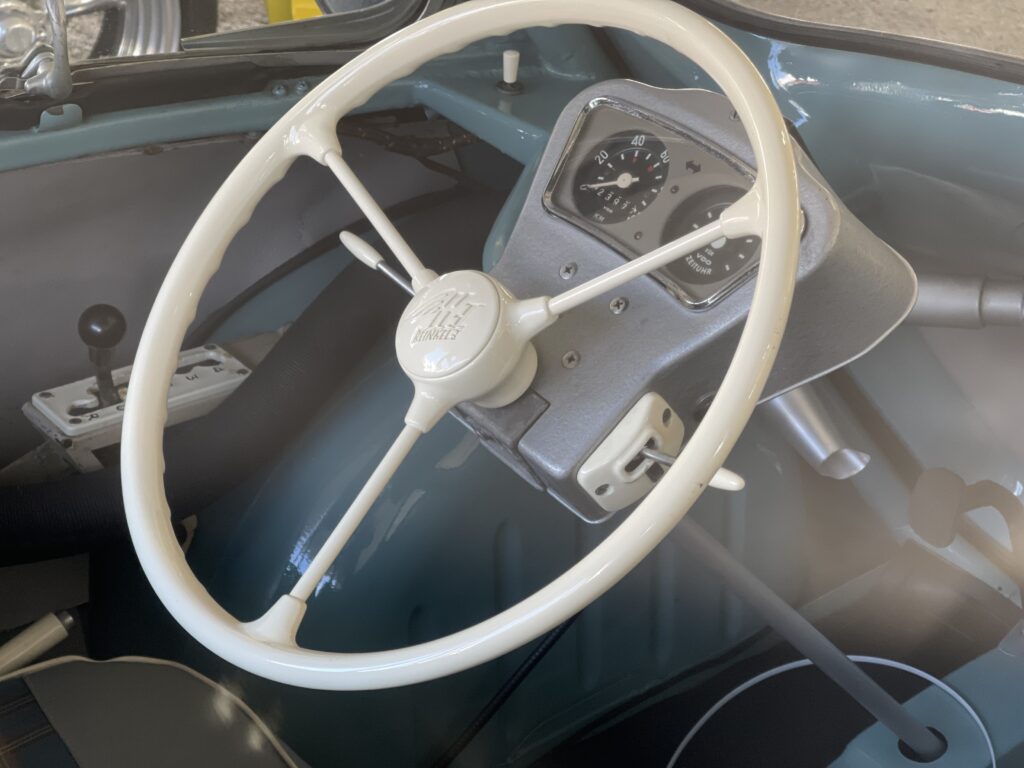 1957 Heinkel Kabinenroller 198cc interior. (©Photo by Segura)