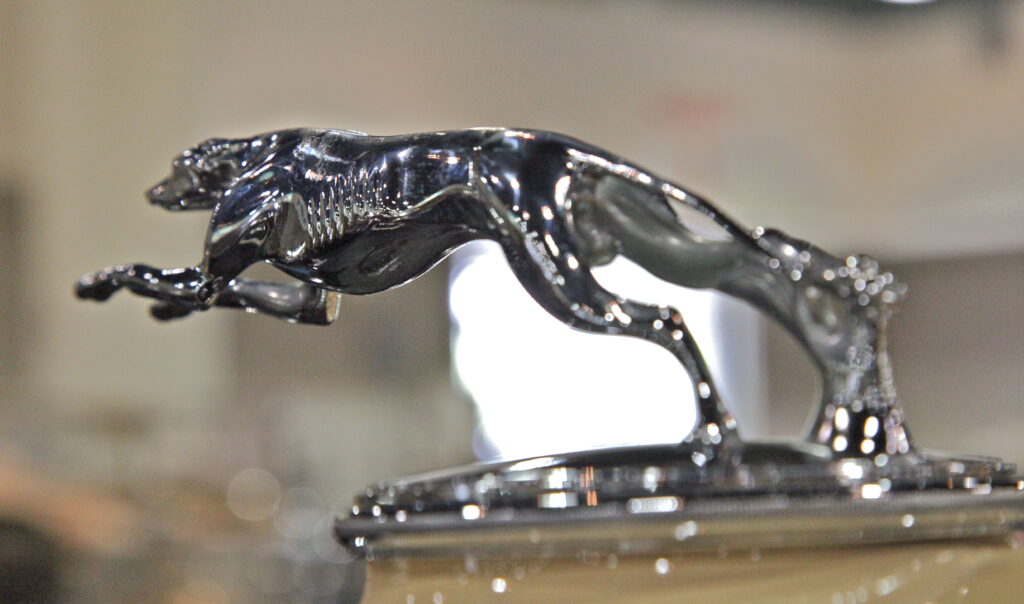 1934 Lincoln Dual Cowl Phaeton hood ornament. (©Photo by Segura)