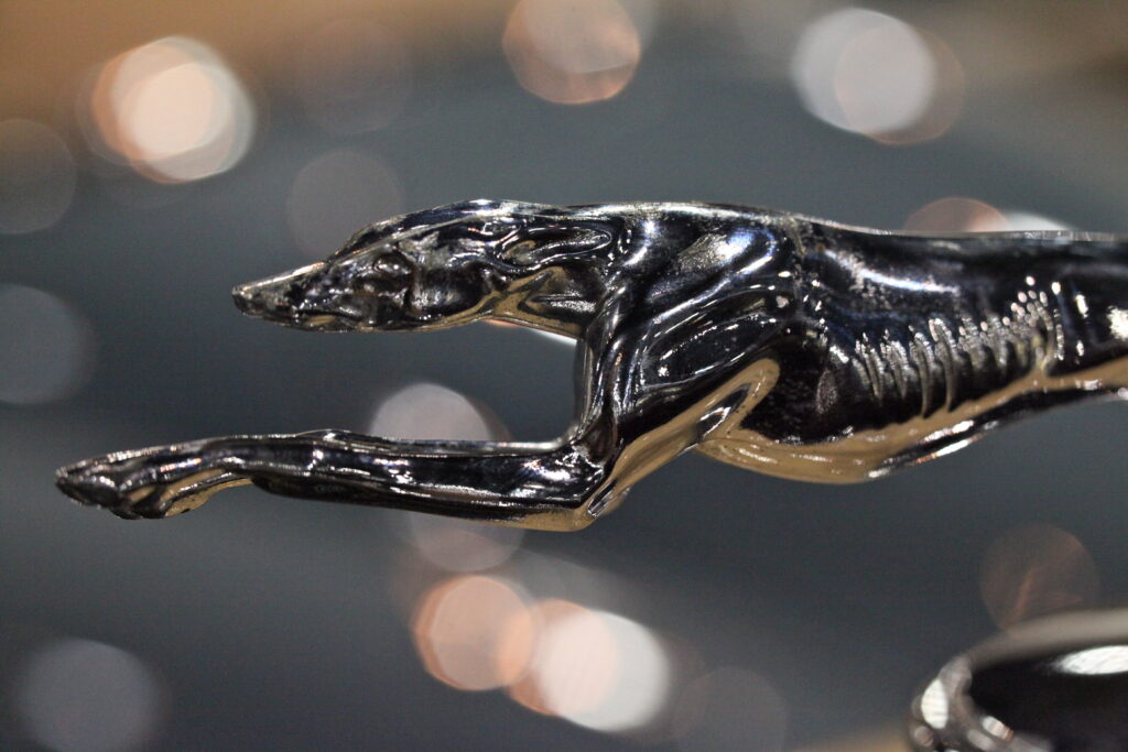 1934 Lincoln Dual Cowl Phaeton hood ornament. (©Photo by Segura)